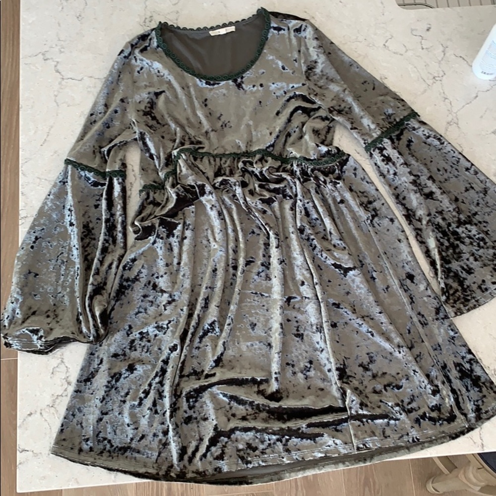 green vintage dress